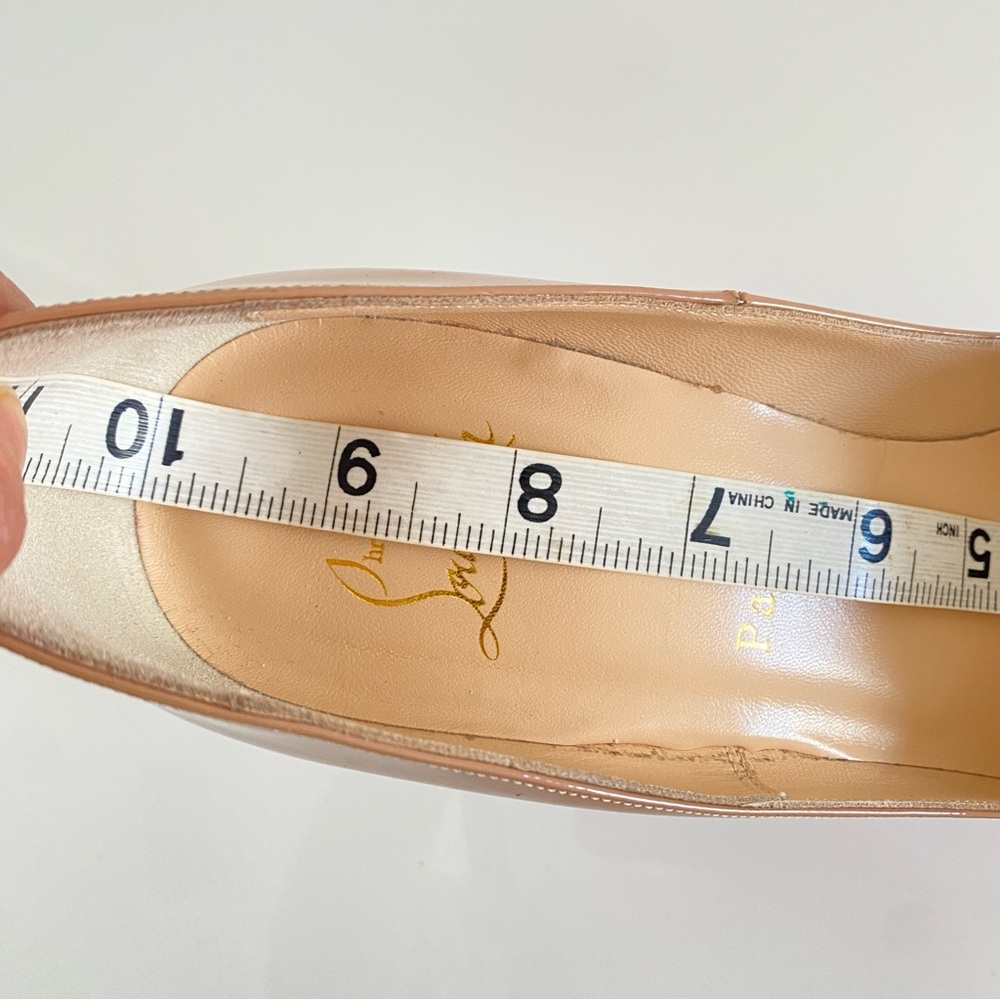 Christian Louboutin So Kate Patent Pointed-Toe Pumps - Picture 10 of 13